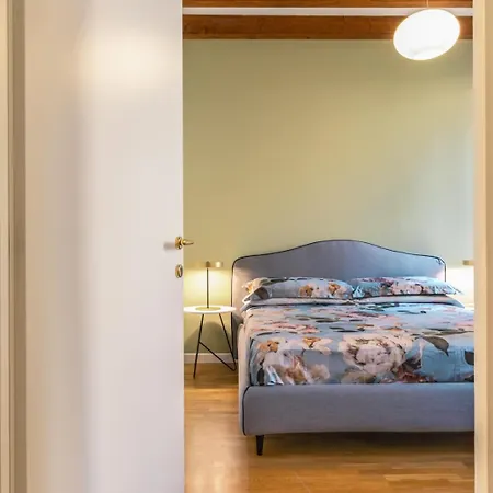 Guglie440 Apartamento *