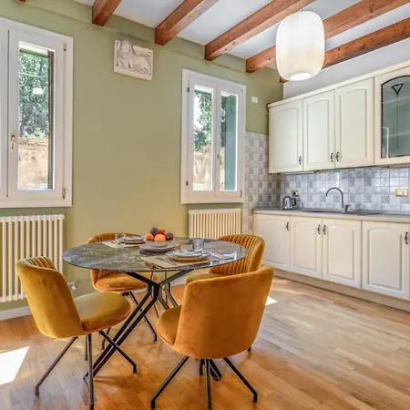 Guglie440 Apartamento *